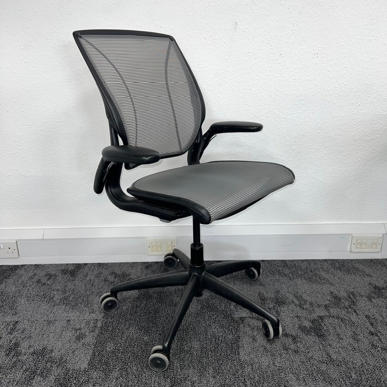 How long will a used second hand office chair last?