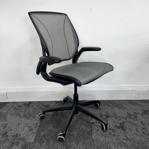 Go to article: second hand humanscale diffrient office chair