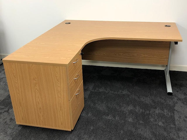 Canceled Order Oak 1600mm Curve Desk With Pedestal
