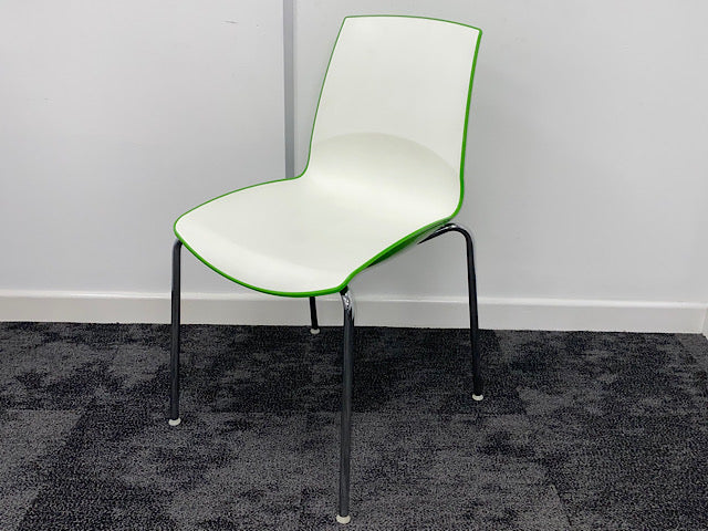 Used Connection Ice Breakout/Canteen Stackable Chairs
