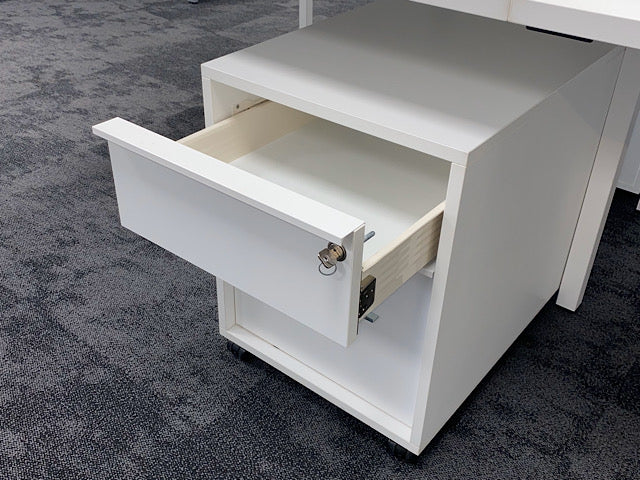 Used Nova U 1600mm Bench Desk System Bundle In Banks of 4,6,8 Etc