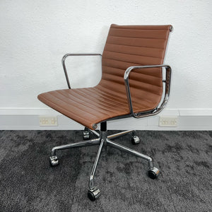 The Office Chair Hall of Fame: Eames Aluminium Chair