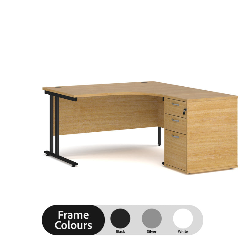 Maestro 25 right hand ergonomic desk with pedestal - Oak