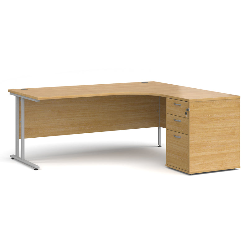 Maestro 25 right hand ergonomic desk with pedestal - Oak