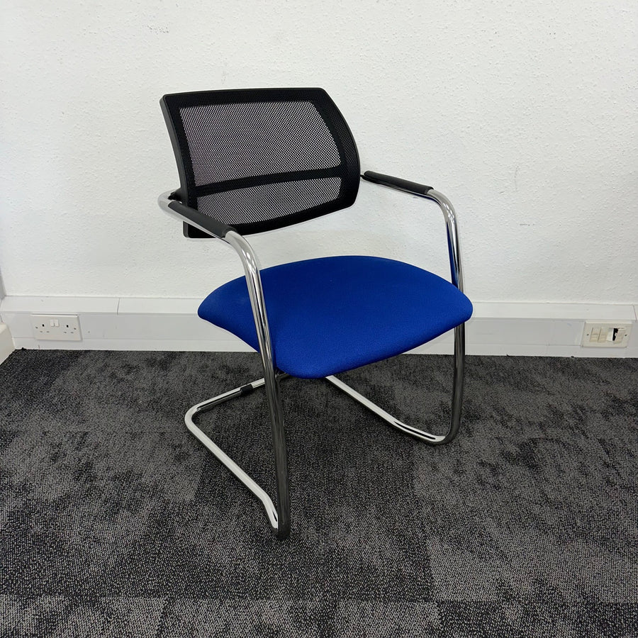 Used Moventi Mesh Meeting Chair