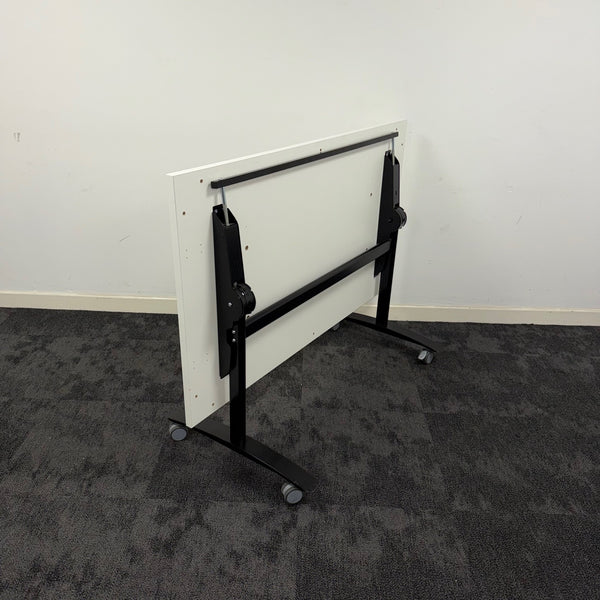 Used Arper Meeting Set with Fliptop Table