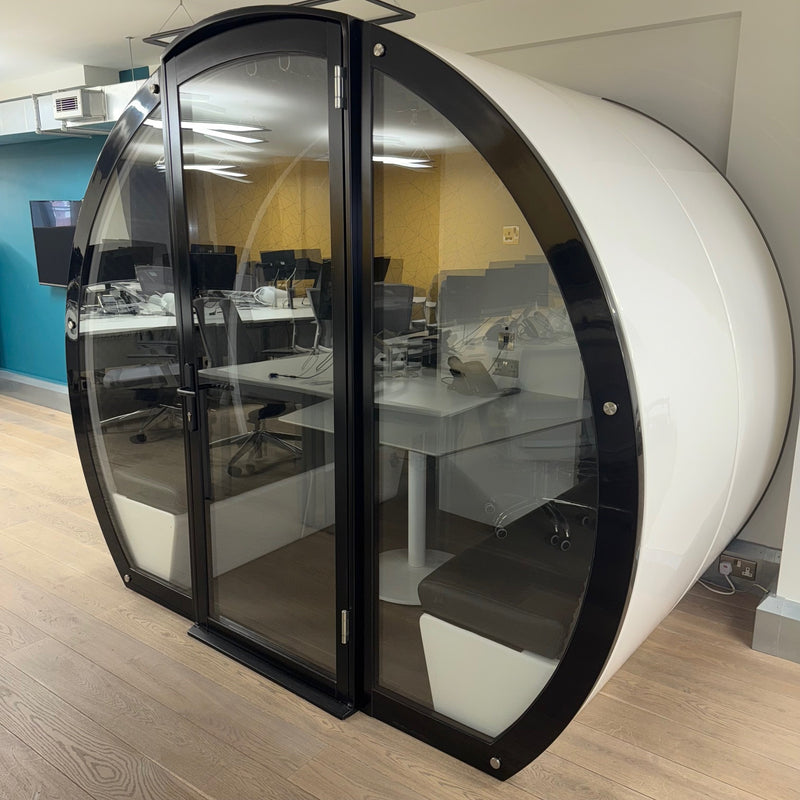 Used The Meeting Pod Co 4-person acoustic pod