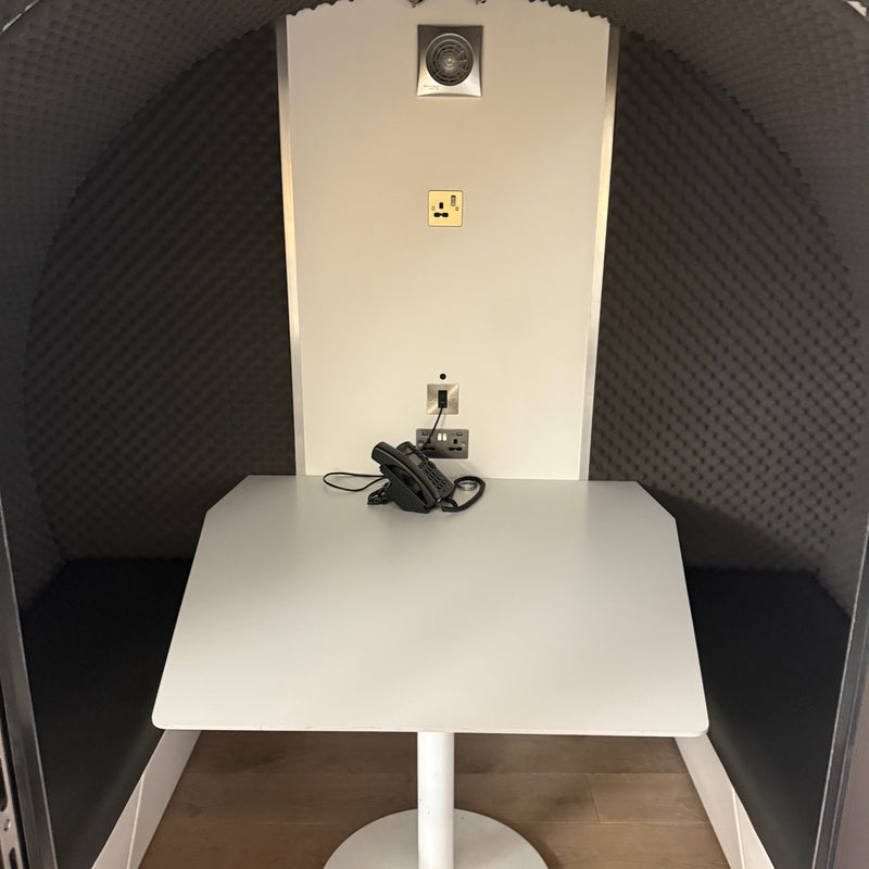 Used The Meeting Pod Co 4-person acoustic pod