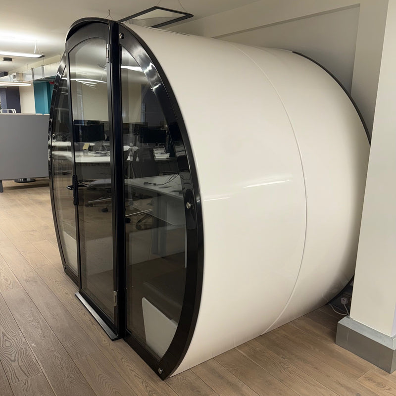 Used The Meeting Pod Co 4-person acoustic pod