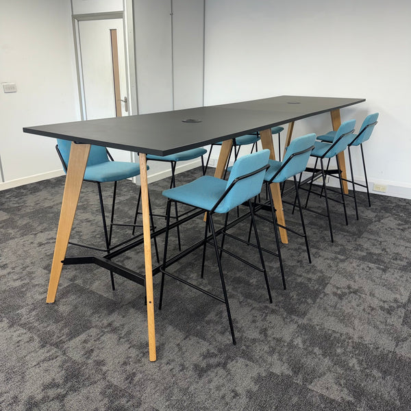 Used Splinta Posure Table with 8 Sling Barstools and Built In Power