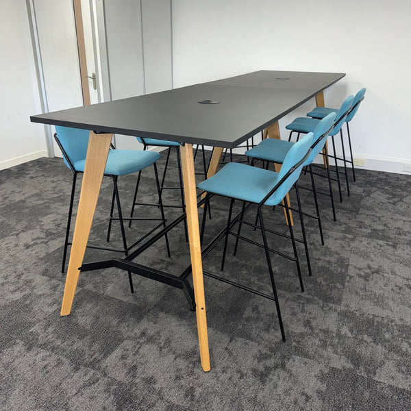 Used Splinta Posure Table with 8 Sling Barstools and Built In Power