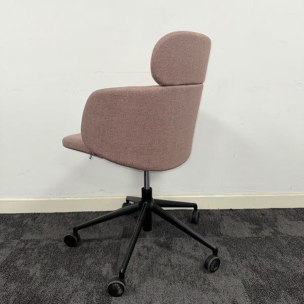 Used Icons Of Denmark - Crossover Young Iconic Chair