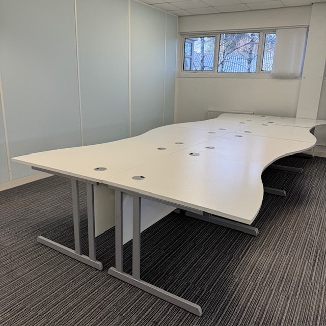 Used White Cantilever Wave Desk 1200mm