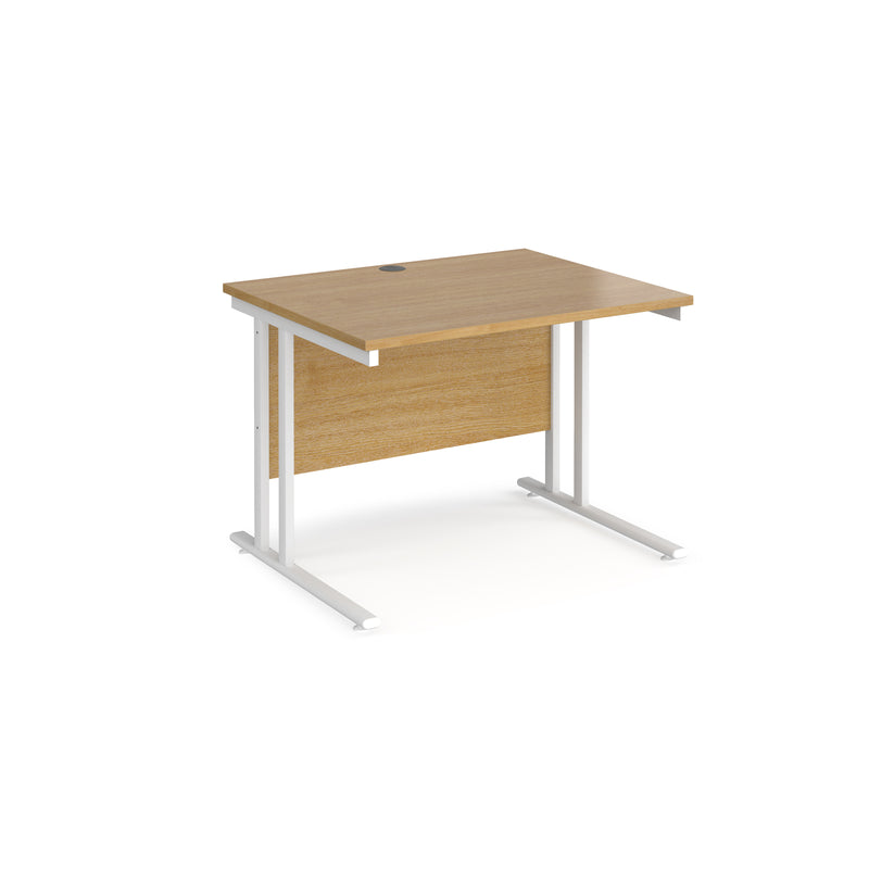 Maestro 25 straight desk 800mm deep - Oak