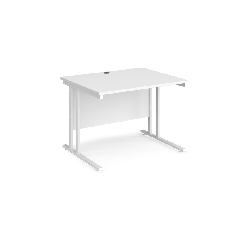 Maestro 25 straight desk 800mm deep - White