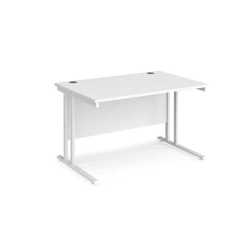 Maestro 25 straight desk 800mm deep - White