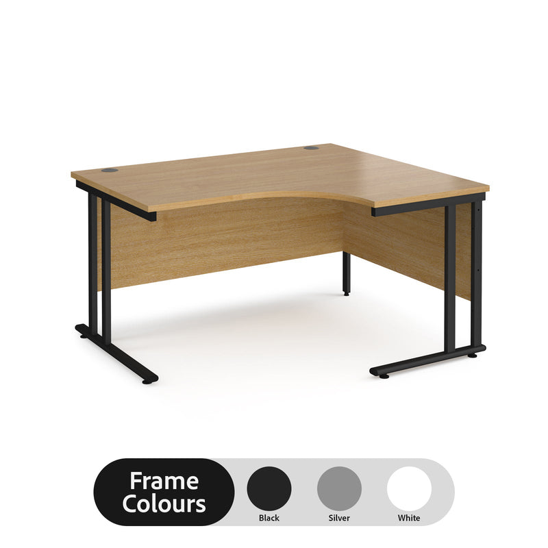 Maestro 25 right hand ergonomic desk - Oak