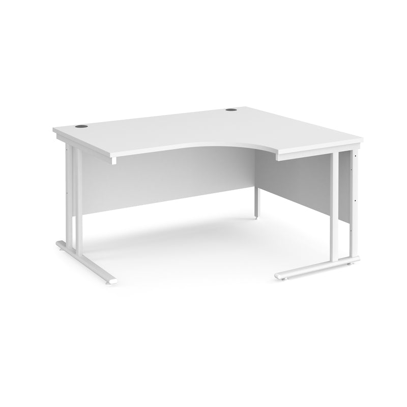 Maestro 25 right hand ergonomic desk - White