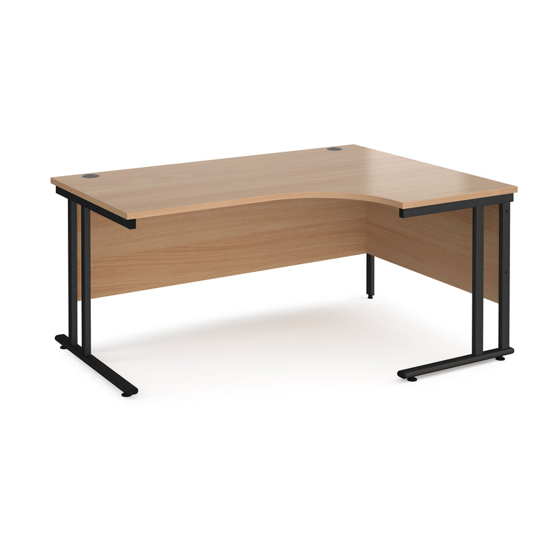 Maestro 25 right hand ergonomic desk - Beech