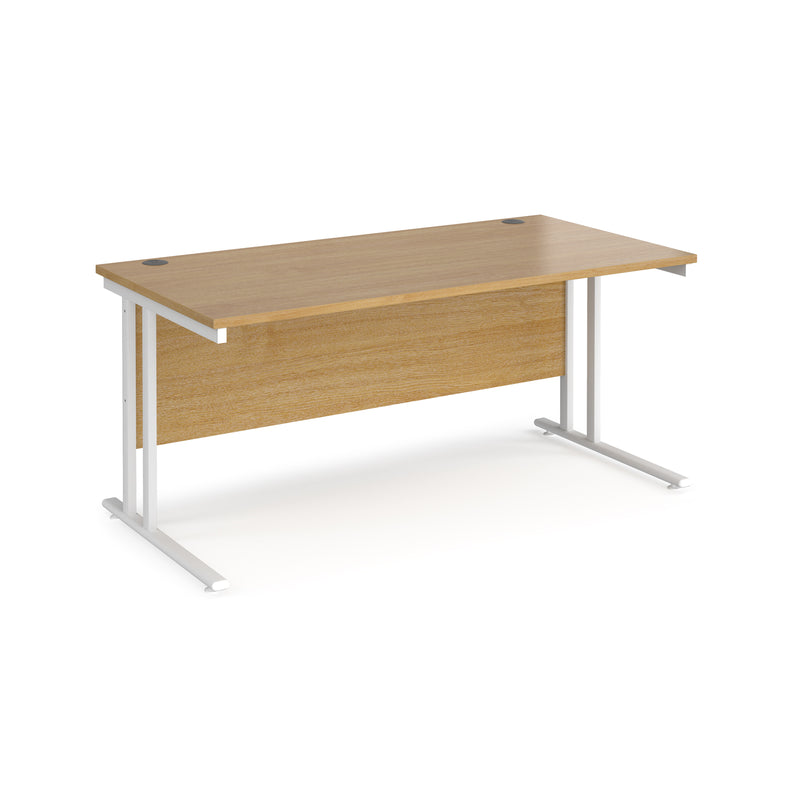 Maestro 25 straight desk 800mm deep - Oak