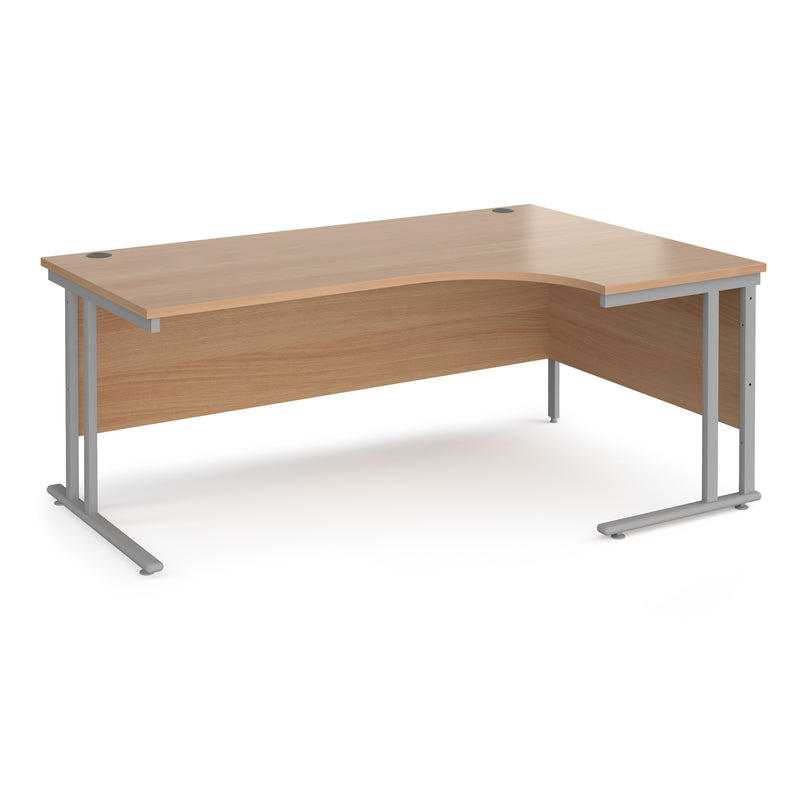 Maestro 25 right hand ergonomic desk - Beech