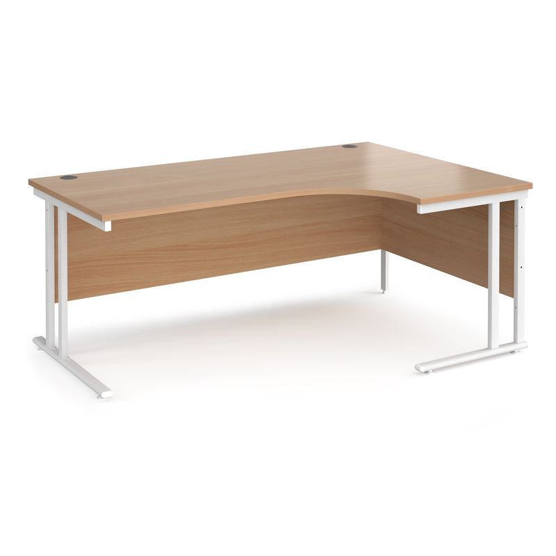 Maestro 25 right hand ergonomic desk - Beech