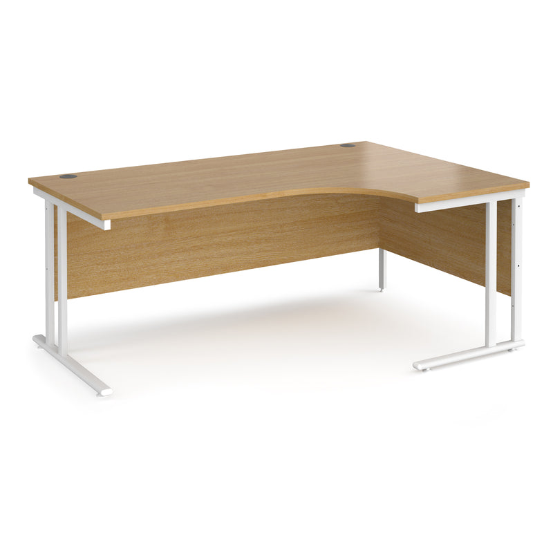 Maestro 25 right hand ergonomic desk - Oak