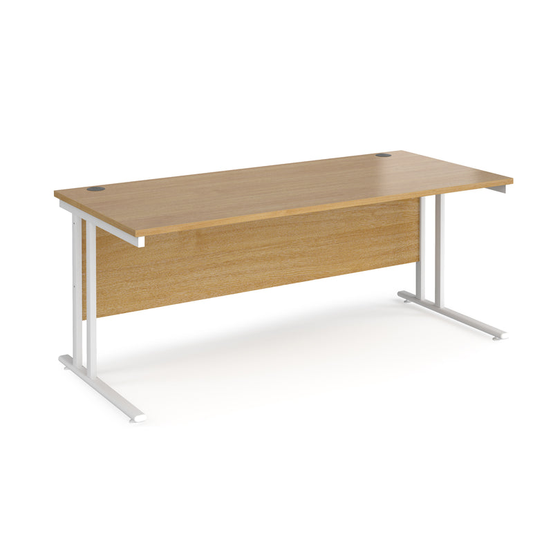 Maestro 25 straight desk 800mm deep - Oak