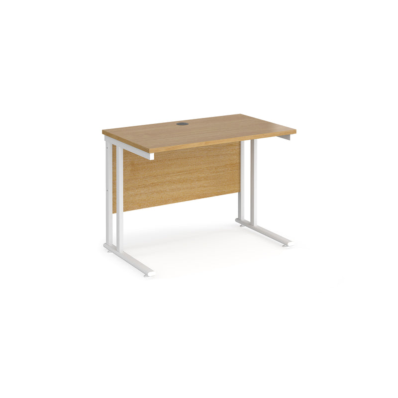 Maestro 25 straight desk 600mm deep - Oak