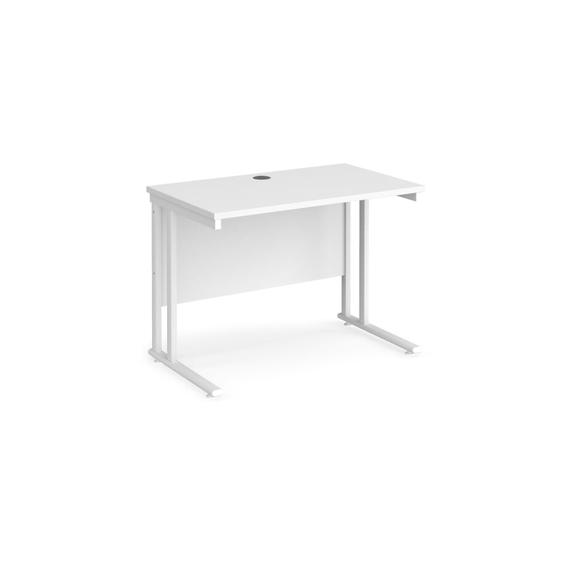 Maestro 25 straight desk 600mm deep - White