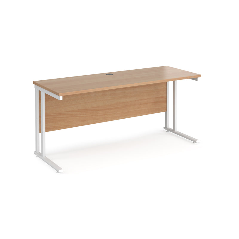 Maestro 25 straight desk 600mm deep - Beech