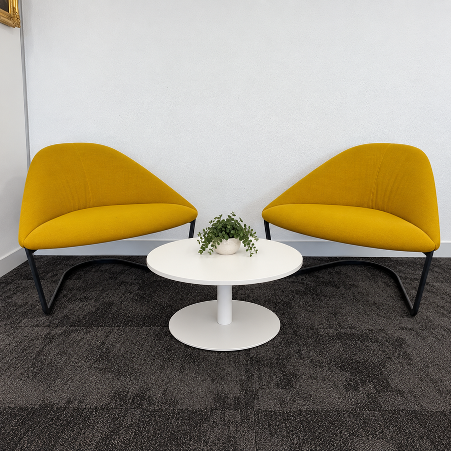 Used Arper Colina Breakout Set with Coffee Table