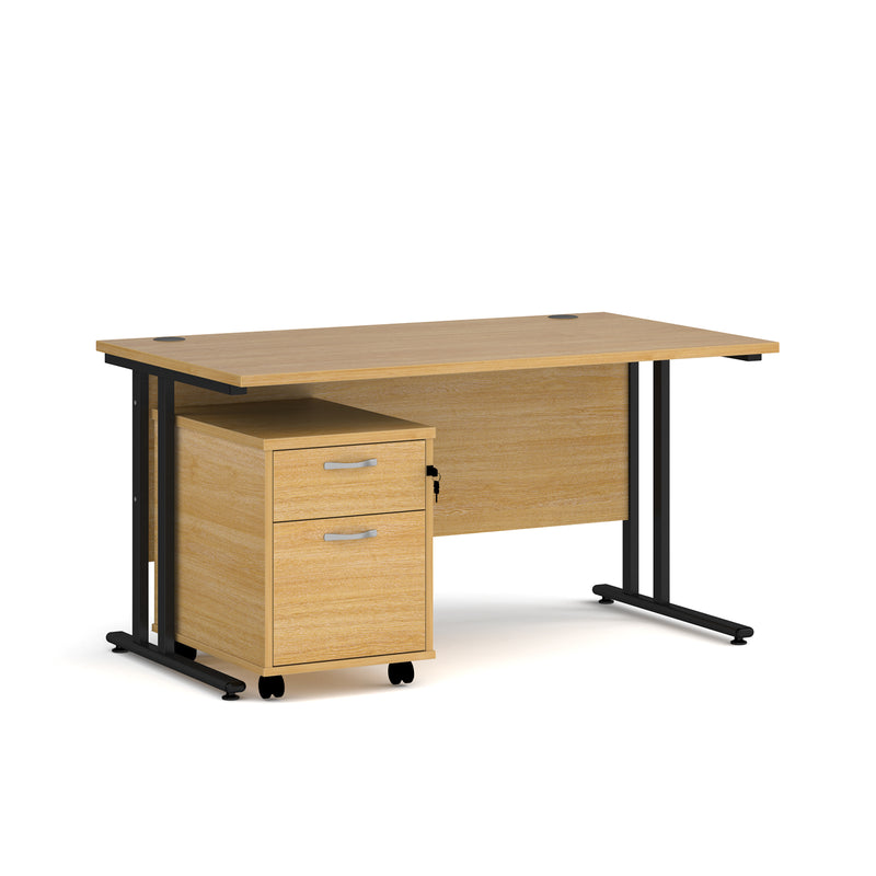 Maestro 25 straight desk - Oak