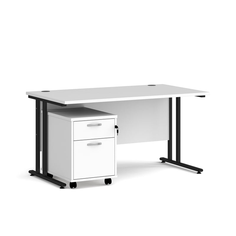 Maestro 25 straight desk - White