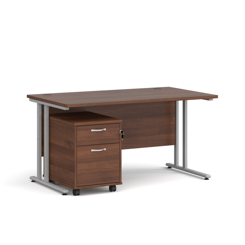 Maestro 25 straight desk - Walnut