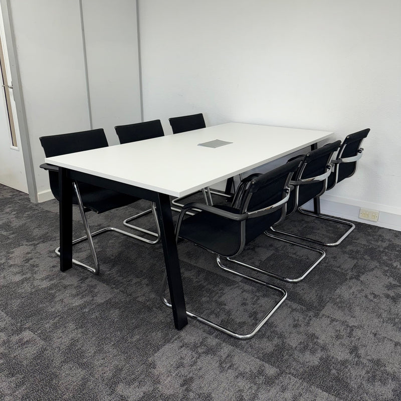 Used ICF White Meeting Table Set with 6 Meeting Chairs