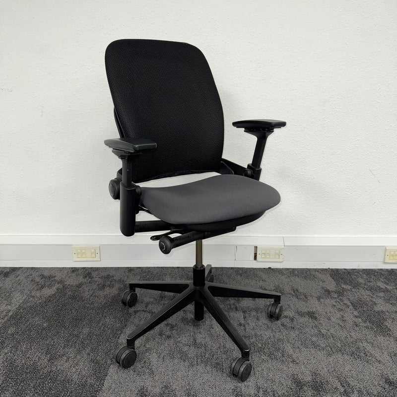 Used Steelcase Leap V2 Task Chair