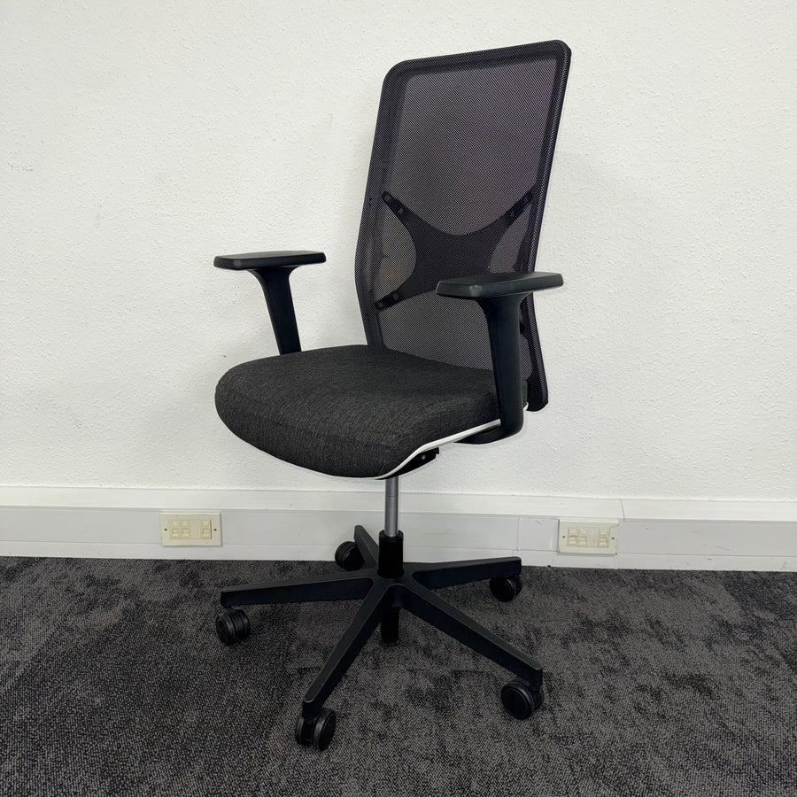 Used Narbutas Wind Mesh Task Chair with Lumbar