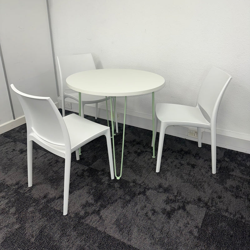 Used Canteen Set with 3 Chairs and Round Table