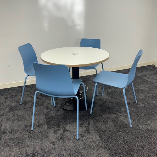 Used Breakout Set with 4 Chairs and Power