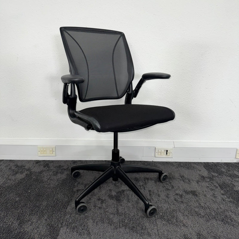 Used Humanscale Diffrient World