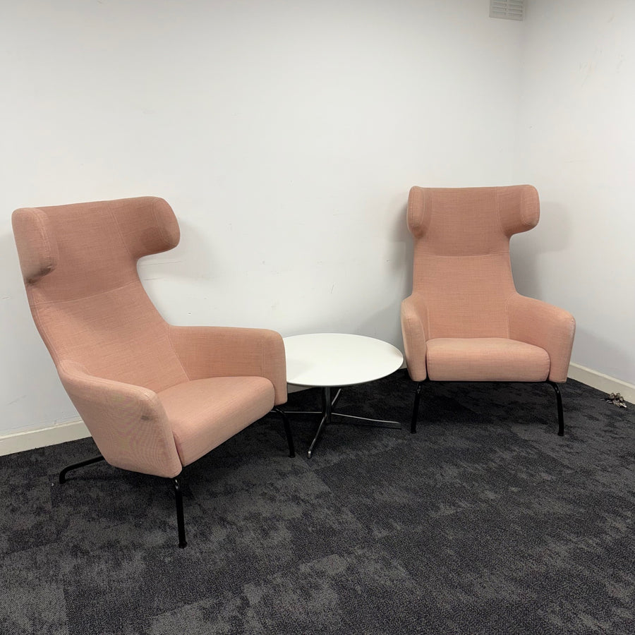 Used Softline Wing Armchair Breakout Set
