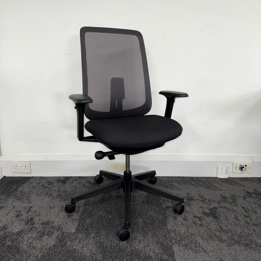 Used Herman Miller Verus Mesh Office Chair