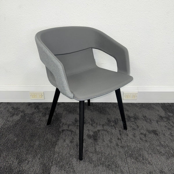 Used Narbutas Twist&Sit Breakout Chair