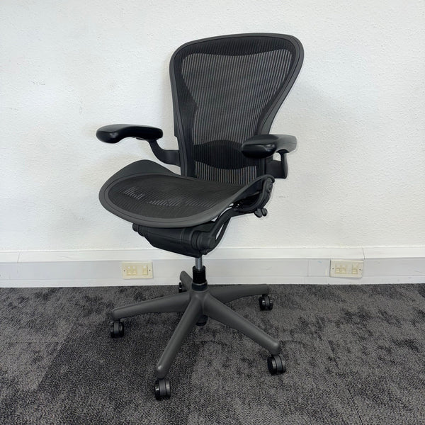 Used Herman Miller Aeron Full Spec - Size B Graphite
