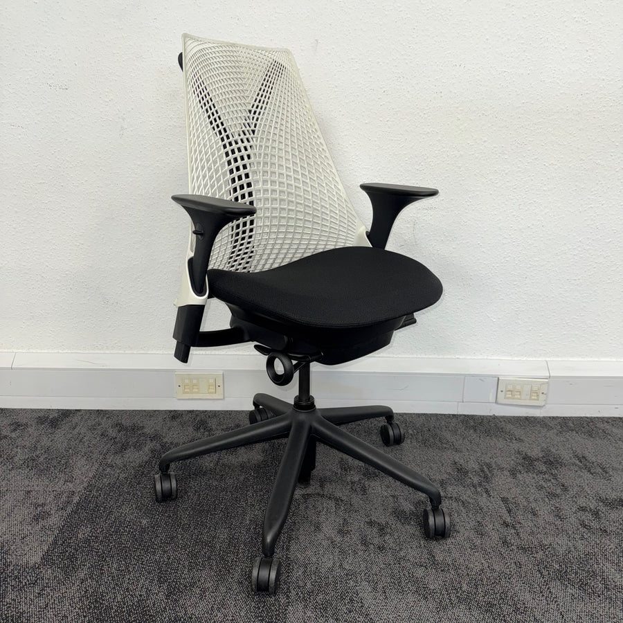 Used Herman Miller Sayl - White and Black