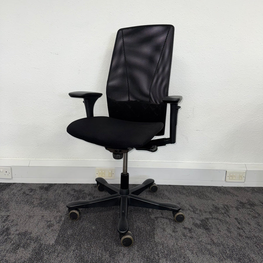 Used Kinnarps 5000 Mesh Fully Adjustable Task Chair