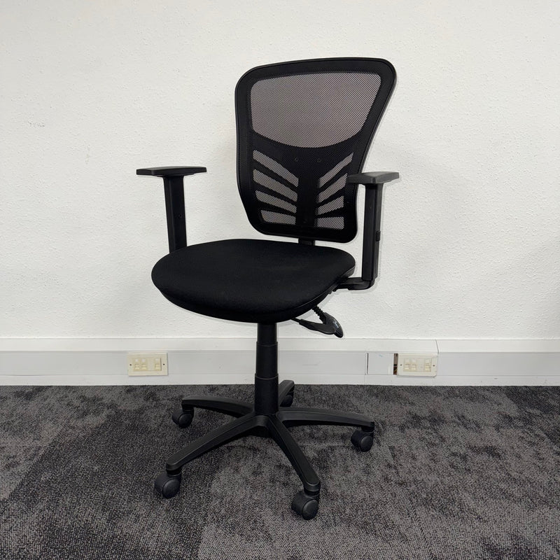 Used Black Mesh Fully Adjustable Office Chair