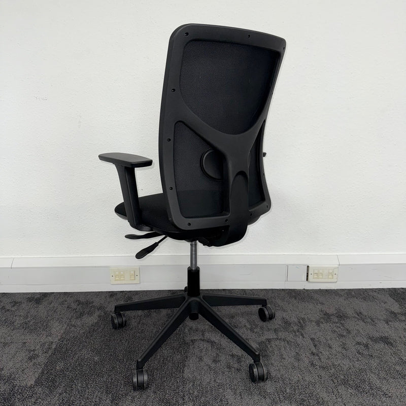 Used Senator Pluto Plus Task Chair with Adjustable Lumbar