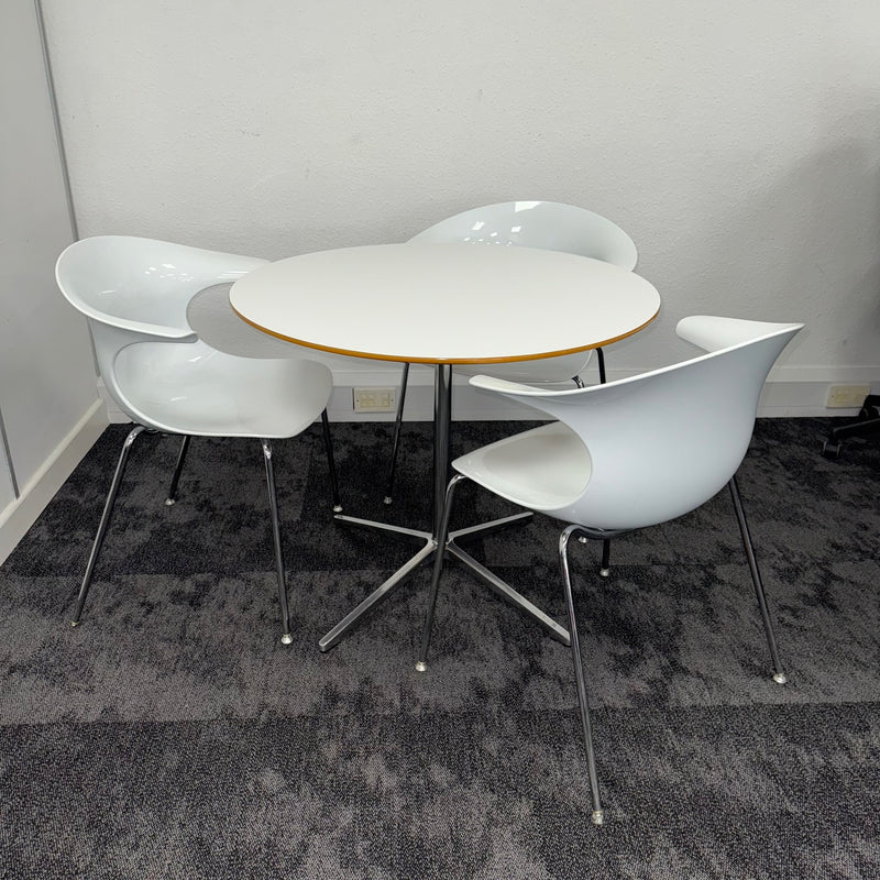 Used Canteen Set with Round Table and 3 Chairs